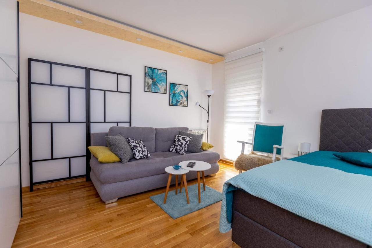 Apartment Self Check In 00-24 Mm Beograd Bagian luar foto
